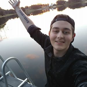 Meet your Posher, Travis